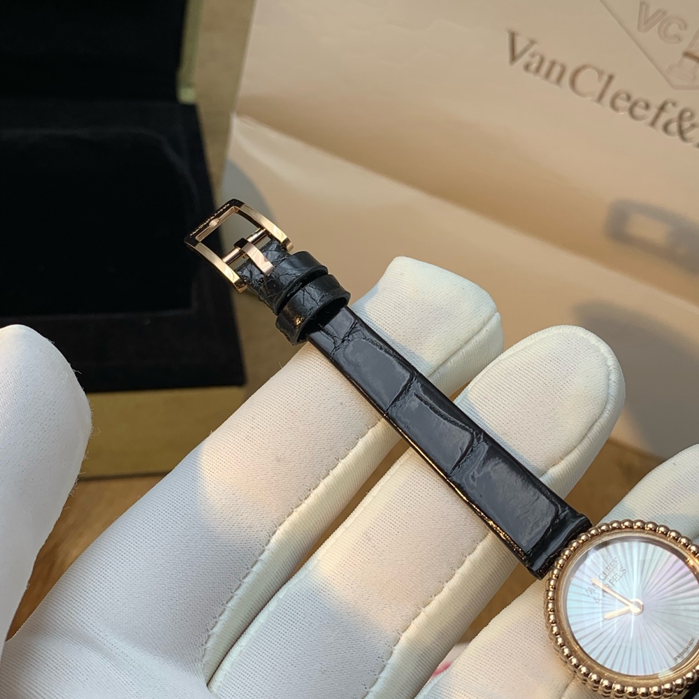 [반클리프 아펠] Van Cleef & Arpels 반클리프 아펠 아르펠 24mm