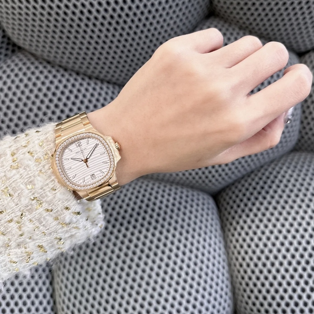 [파텍필립] Patek Philip Nautilus ref. 7010 파텍필립 노틸러스 33mm