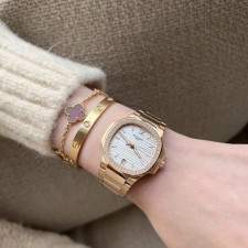 [파텍필립] Patek Philip Nautilus ref. 7010 파텍필립 노틸러스 33mm