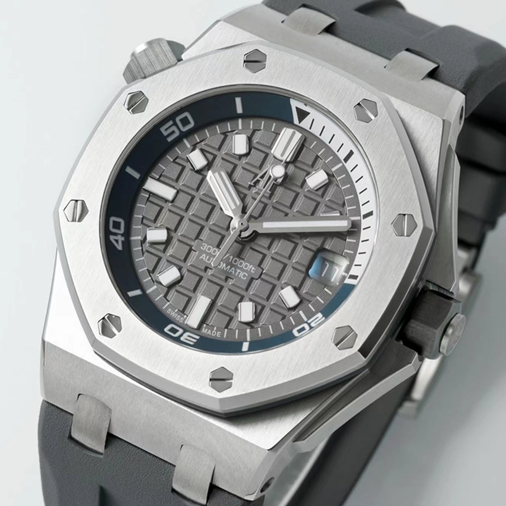[오데마피게] Audemars Piguet Royal Oak - 오데마피게 15720CN 로얄오크 오프쇼어 42mm