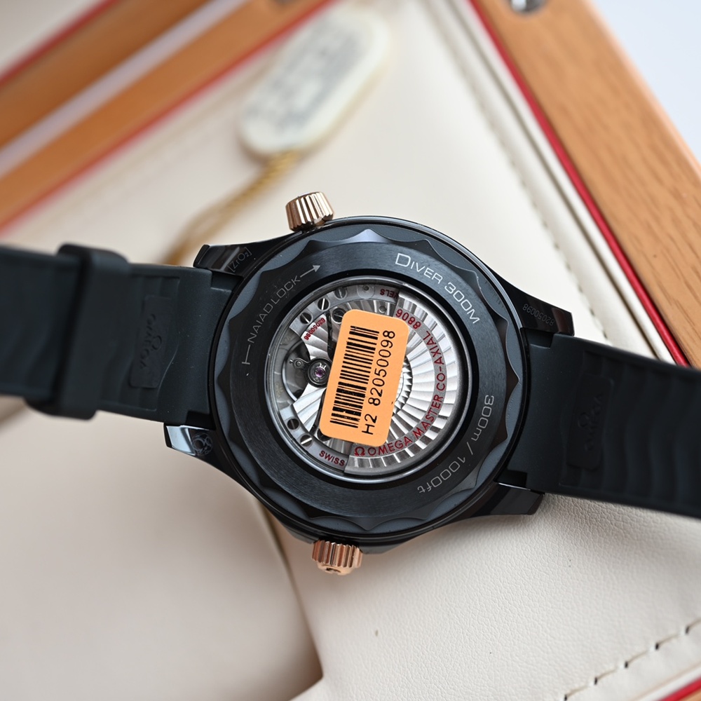 [오메가] 씨마스터 프로페셔널 다이버 코엑시얼 크로노미터 300M Seamaster Diver 300M Co‑Axial Master 43.5mm