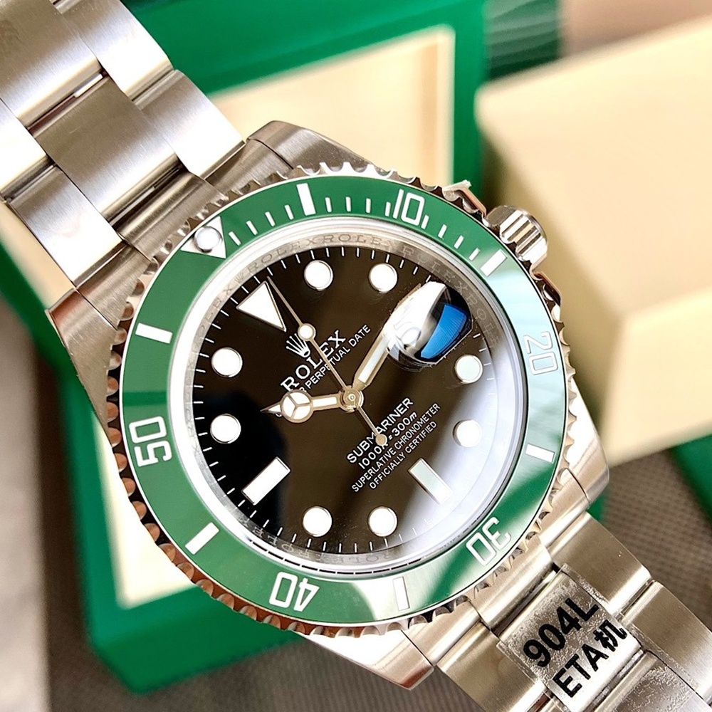 [롤렉스] Rolex 신형 서브마리너 스타벅스 40mm 41mm Submariner Date Mens Watch OYSTER PERPETUAL M126610LN - 롤렉스 Submariner 데이트 오이스터스틸