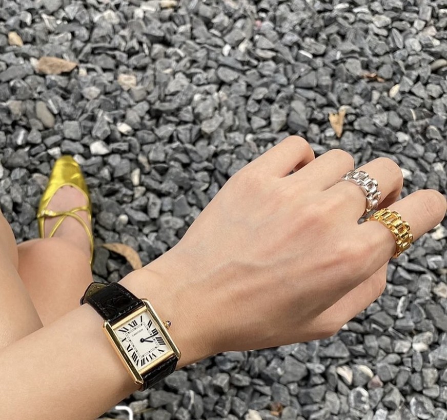 [까르띠에] Cartier Tank Solo Louis Must Cartier- 탱크 솔로 루이 머스트 까르띠에 33.7x25x5mm 29.5mm x 22mm