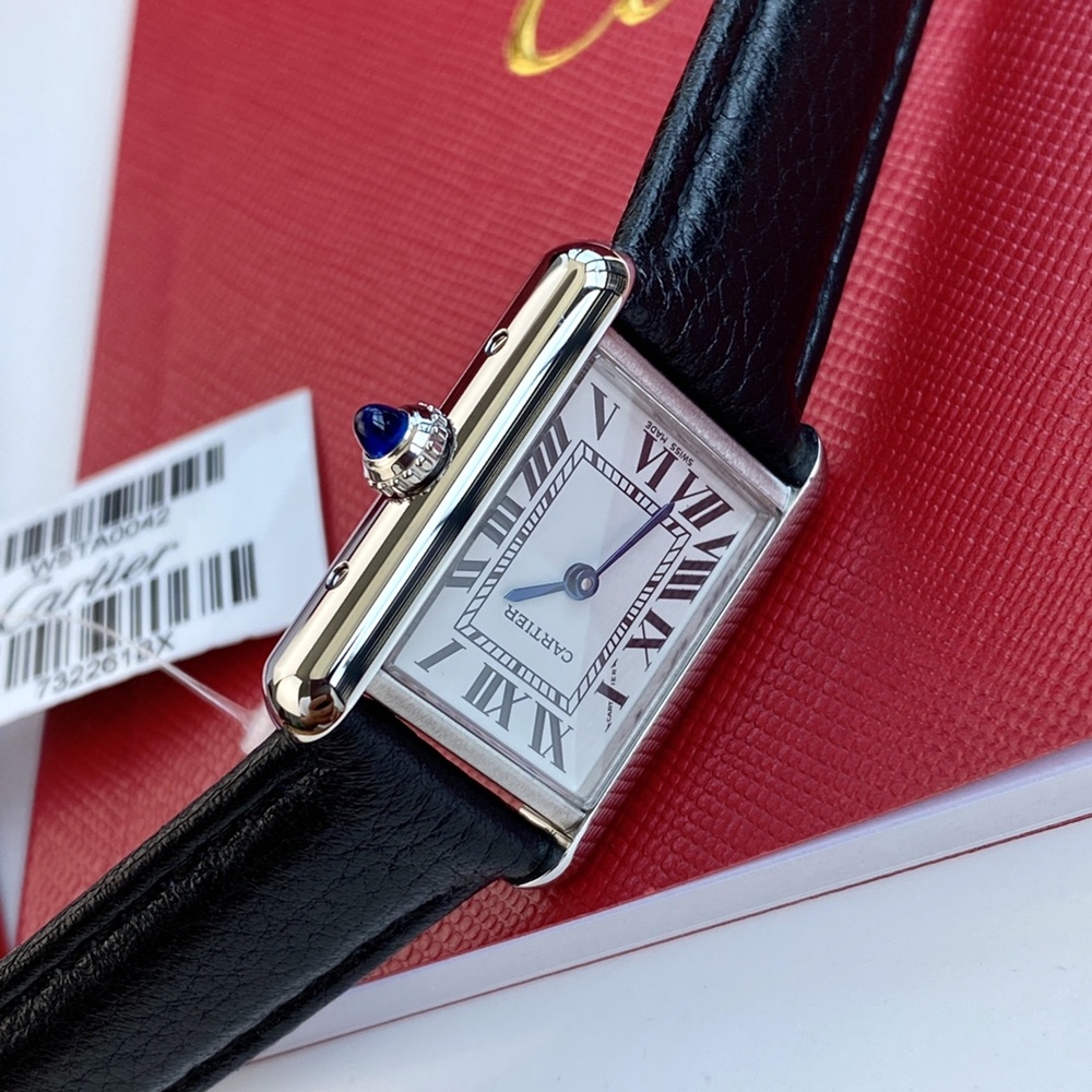[까르띠에] Cartier Tank Solo Louis Must Cartier- 탱크 솔로 루이 머스트 까르띠에 33.7x25x5mm 29.5mm x 22mm