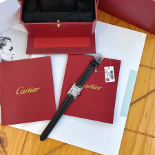 [까르띠에] Cartier Tank Solo Louis Must Cartier- 탱크 솔로 루이 머스트 까르띠에 33.7x25x5mm 29.5mm x 22mm