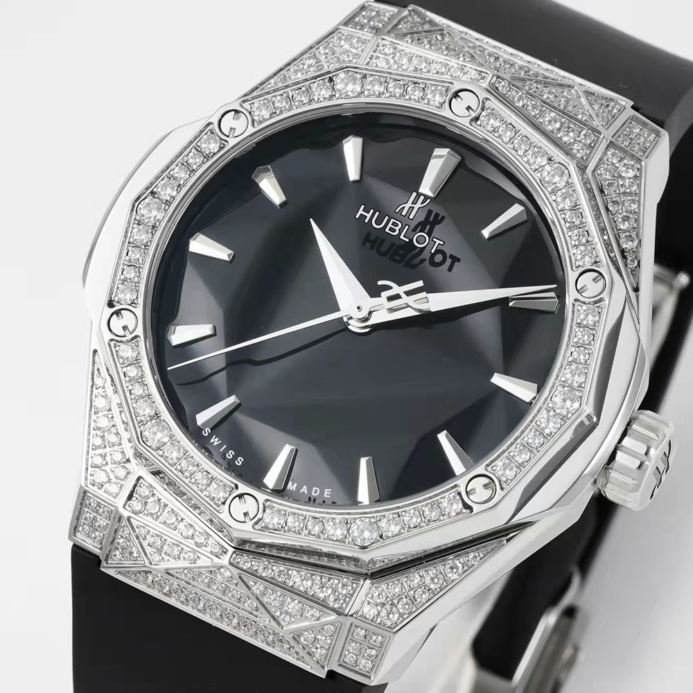 [위블로] HUBLOT CLASSIC FUSION Richard Orlinski - 위블로 클래식 퓨전 올린스키 40mm