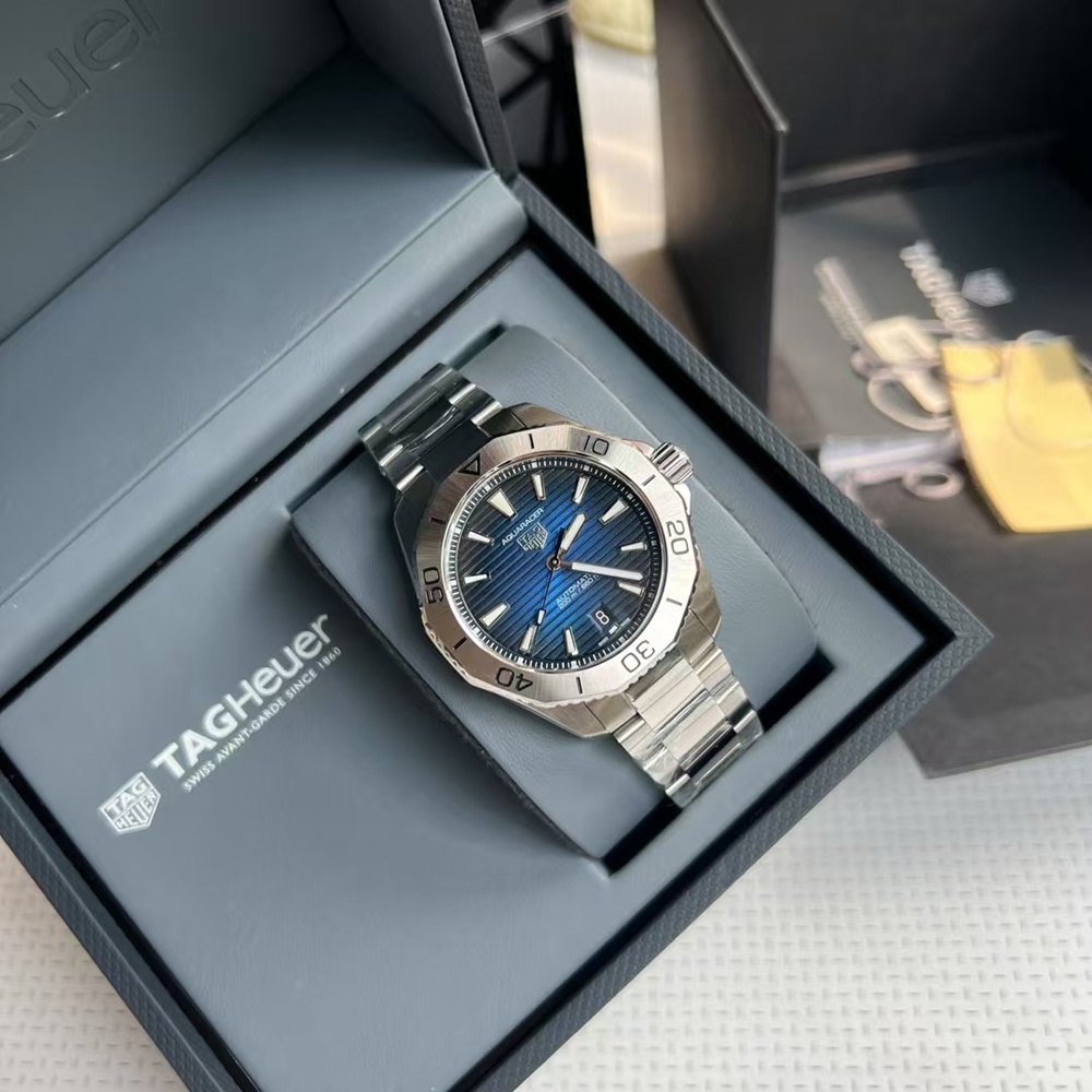 [태그호이어] TAG Heuer Aquaracer - 아쿠아레이서 프로페셔널 200 40mm