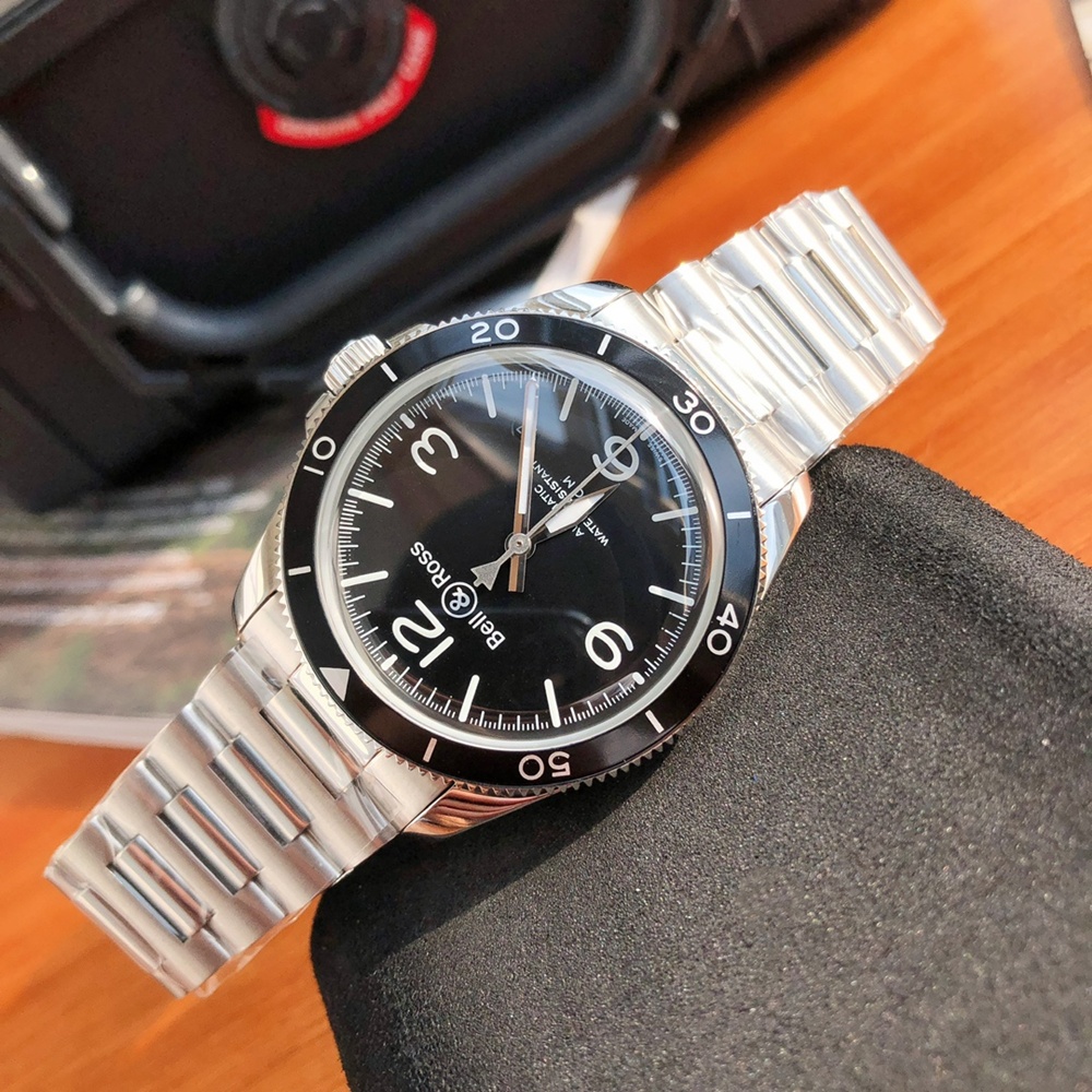 [벨엔로스] Bell & Ross BR V2-92 AERONAVALE 벨앤로스 타임 인스트루먼트 41mm