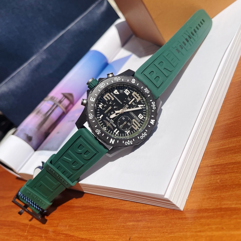 [브라이틀링] Breitling Endurance Pro 44 Carbon Rubber Chronograph -  브라이틀링 엔듀런스 프로 크로노그래프 44mm