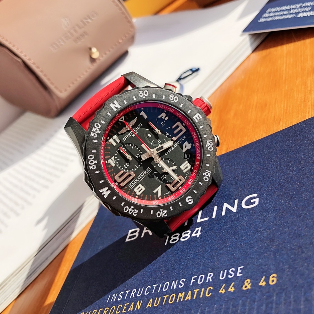 [브라이틀링] Breitling Endurance Pro 44 Carbon Rubber Chronograph -  브라이틀링 엔듀런스 프로 크로노그래프 44mm