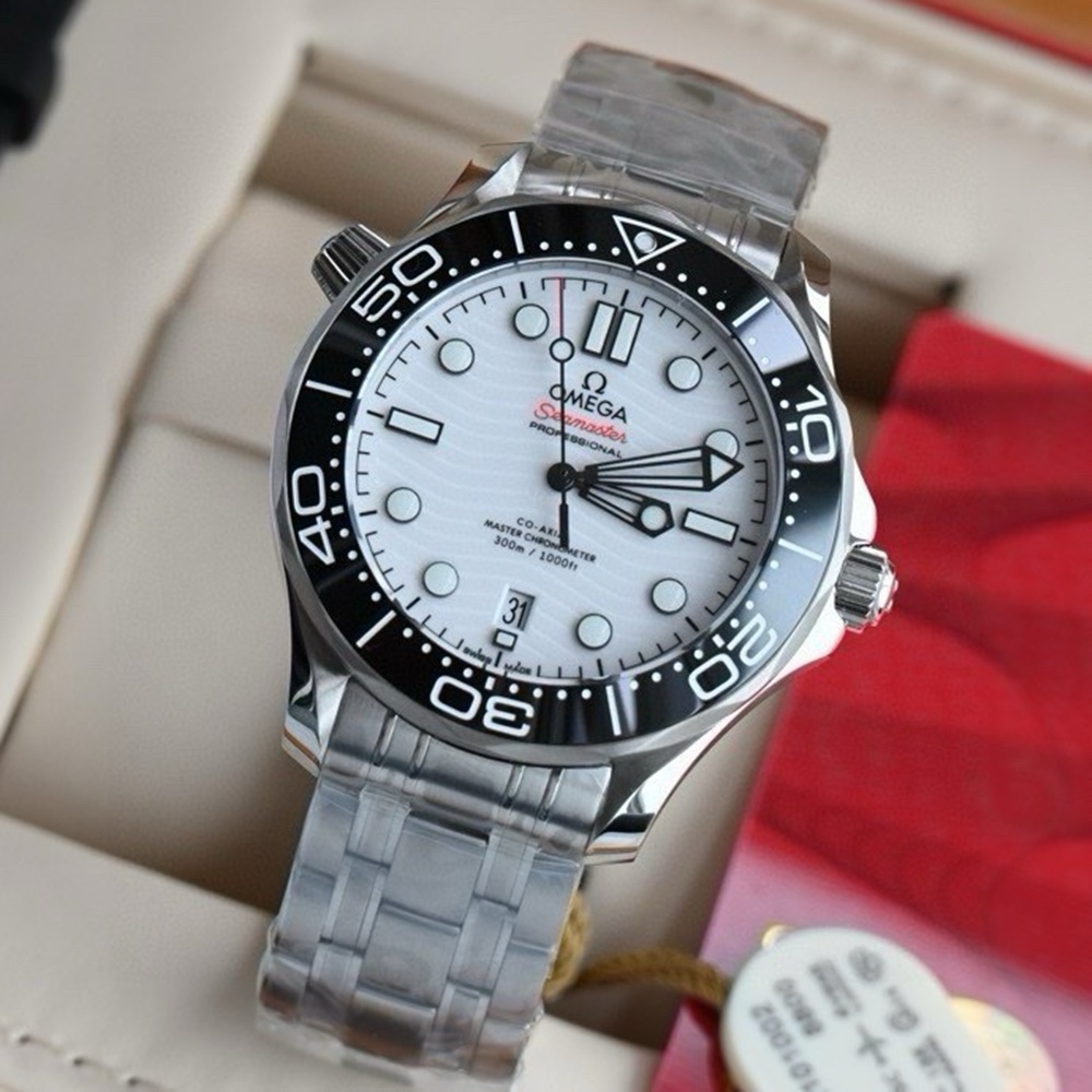 [오메가] Omega Seamaster Professional Diver 300M Co Axial Master Chronometer 오메가 씨마스터 프로페셔널 다이버 코엑시얼 300M 42mm