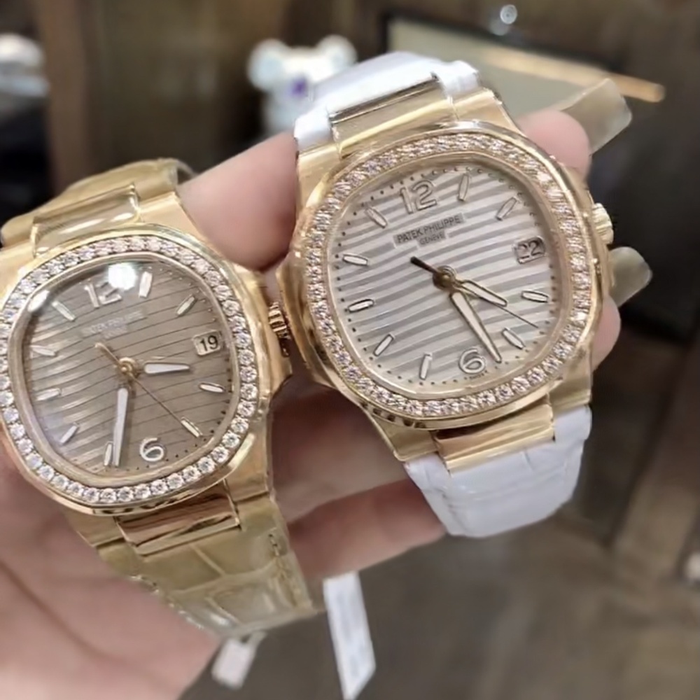 [파텍필립] Patek Philip Nautilus ref. 7010R 파텍필립 노틸러스 레더 스트랩 32mm