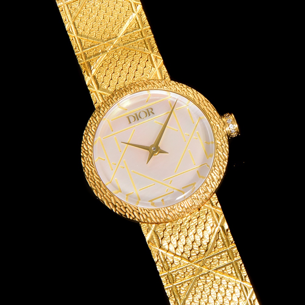 [디올] La D de Dior Satine bulingbuling - 디올 라 D 드 디오르 ETA280 25mm