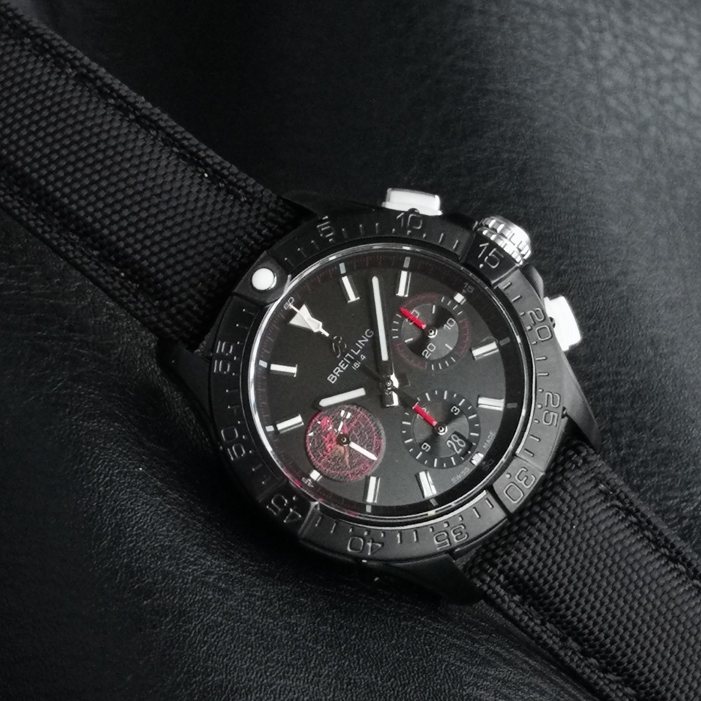 [브라이틀링] Breitling Avenger Hurricane XB0180E4 - 브라이틀링 어벤져 허리케인 etc.7750 45mm