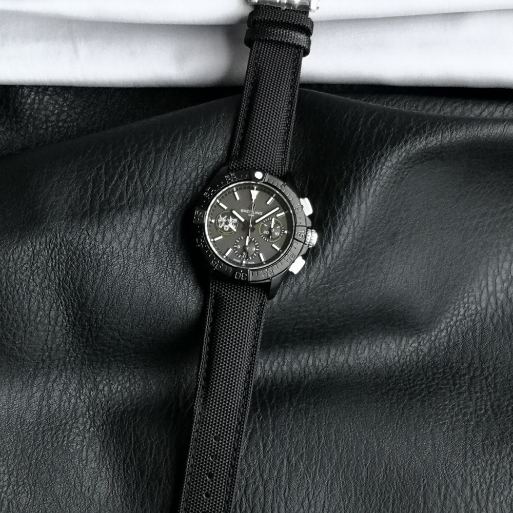 [브라이틀링] Breitling Avenger Hurricane XB0180E4 - 브라이틀링 어벤져 허리케인 etc.7750 45mm