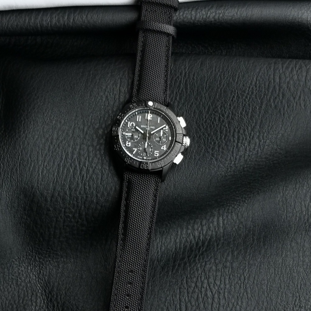 [브라이틀링] Breitling Avenger Hurricane XB0180E4 - 브라이틀링 어벤져 허리케인 etc.7750 45mm