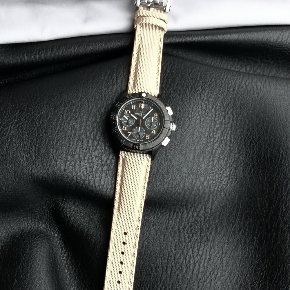 [브라이틀링] Breitling Avenger Hurricane XB0180E4 - 브라이틀링 어벤져 허리케인 etc.7750 45mm