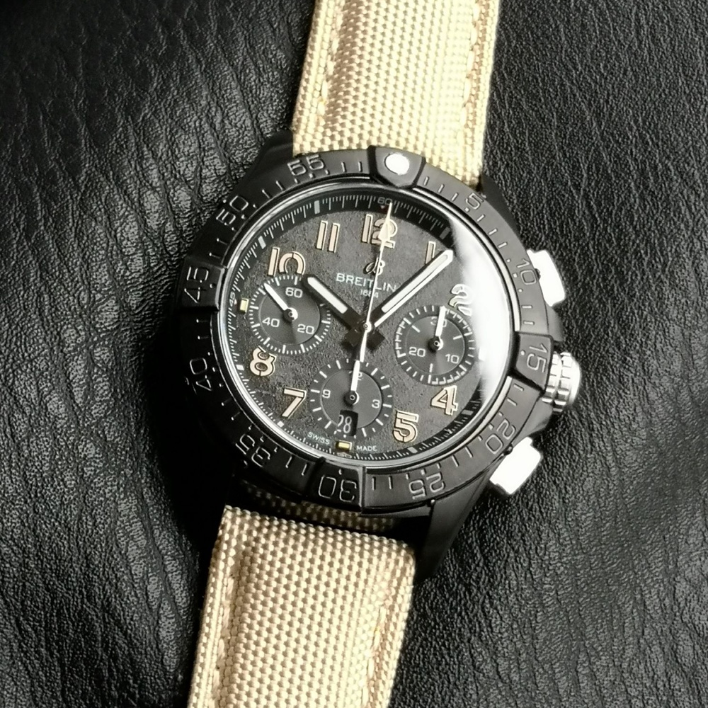 [브라이틀링] Breitling Avenger Hurricane XB0180E4 - 브라이틀링 어벤져 허리케인 etc.7750 45mm