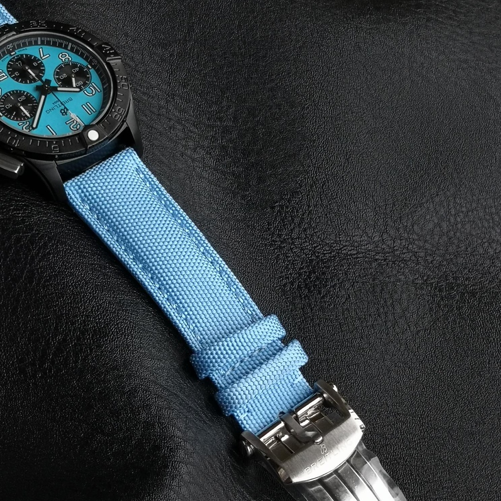 [브라이틀링] Breitling Avenger Hurricane XB0180E4 - 브라이틀링 어벤져 허리케인 etc.7750 45mm