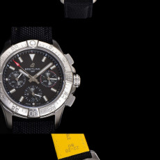 [브라이틀링] Breitling Avenger Hurricane XB0180E4 - 브라이틀링 어벤져 허리케인 etc.7750 45mm