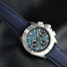 [브라이틀링] Breitling Avenger Hurricane XB0180E4 - 브라이틀링 어벤져 허리케인 etc.7750 45mm