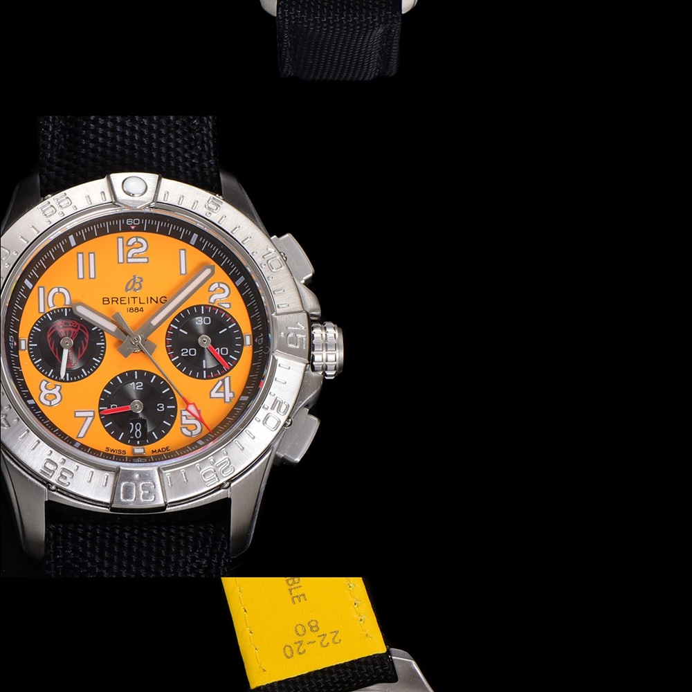 [브라이틀링] Breitling Avenger Hurricane XB0180E4 - 브라이틀링 어벤져 허리케인 etc.7750 45mm