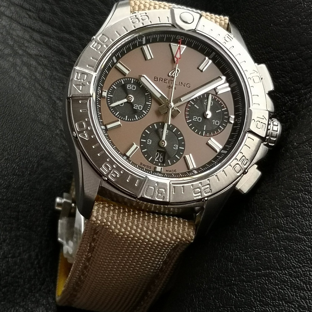 [브라이틀링] Breitling Avenger Hurricane XB0180E4 - 브라이틀링 어벤져 허리케인 etc.7750 45mm
