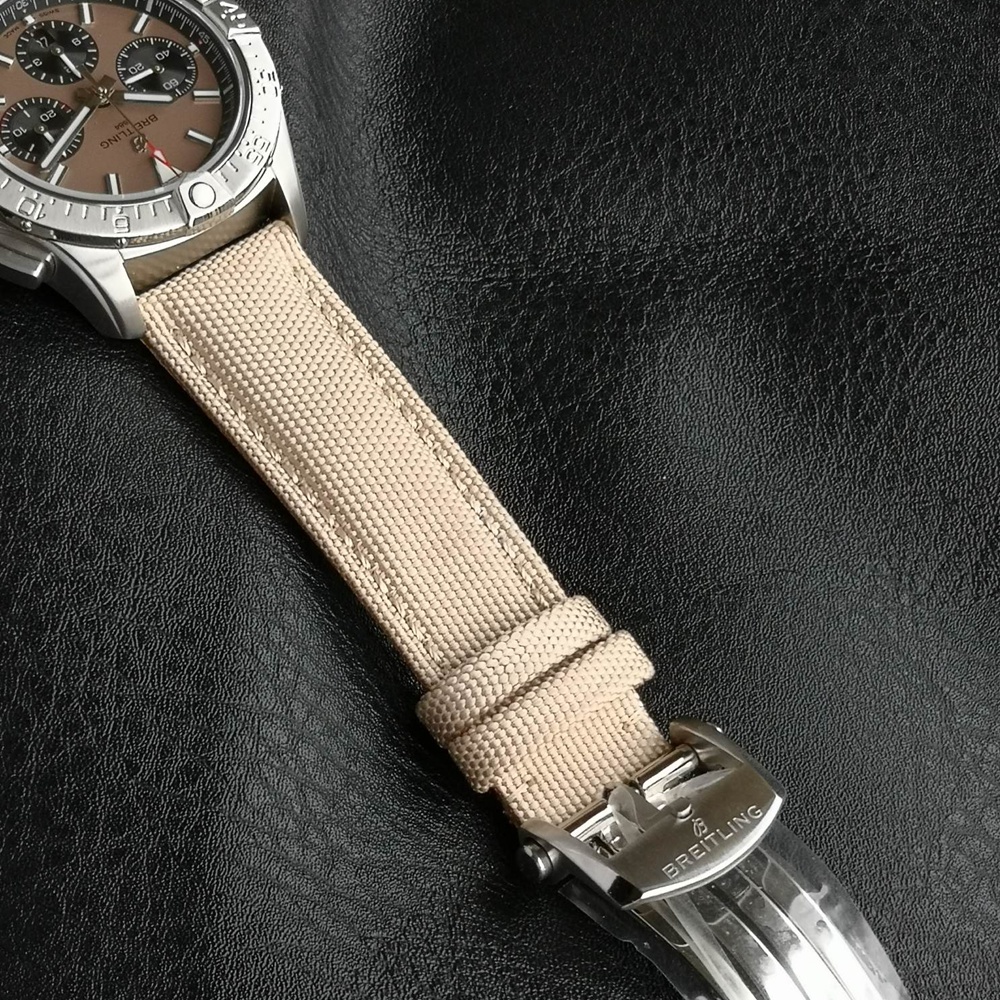 [브라이틀링] Breitling Avenger Hurricane XB0180E4 - 브라이틀링 어벤져 허리케인 etc.7750 45mm