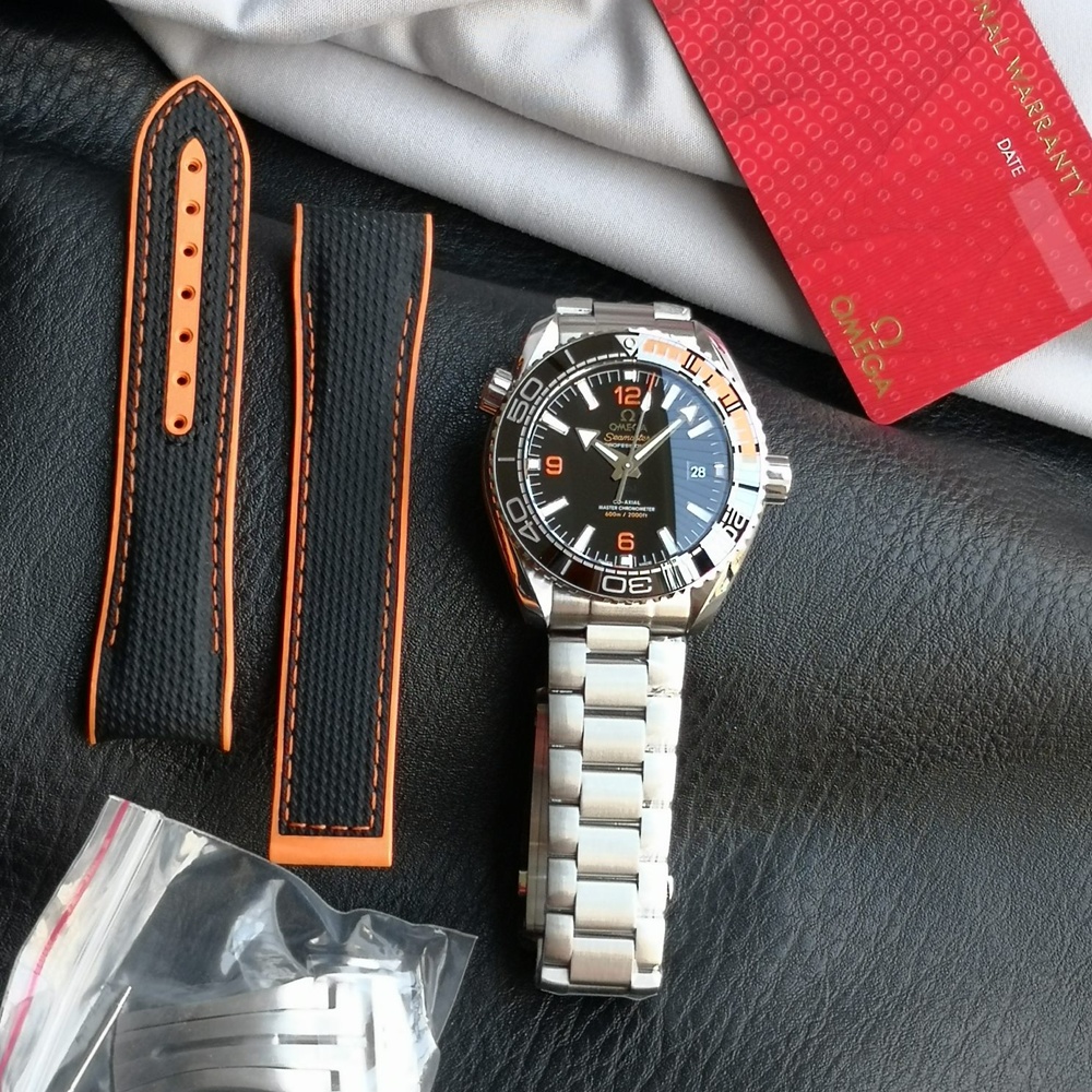 [오메가] Omega Seamaster Planet Ocean 600M 215.30.44.21.01.002 CAL.8900 - 씨마스터 플래닛 오션 600M 43.5mm