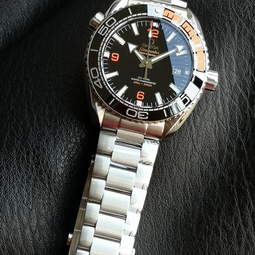 [오메가] Omega Seamaster Planet Ocean 600M 215.30.44.21.01.002 CAL.8900 - 씨마스터 플래닛 오션 600M 43.5mm