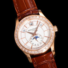 [파텍필립] Patek Philip Nautilus Complications Annual Calendar 5205G-013 Cal.240 - 파텍필립 노틸러스 컴플리케이션 40mm