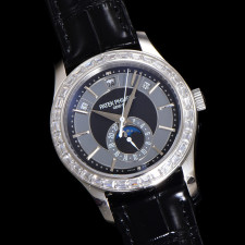 [파텍필립] Patek Philip Nautilus Complications Annual Calendar 5205G-013 Cal.240 - 파텍필립 노틸러스 컴플리케이션 40mm