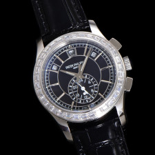 [파텍필립] Patek Philip Nautilus Complications Annual Calendar 5205G-013 Cal.240 - 파텍필립 노틸러스 컴플리케이션 40mm