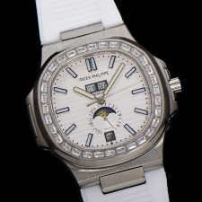 [파텍필립] 5726-1A Patek Philippe Nautilus Annual Calendar Moonphase  Cal.240 - 파텍필립 노틸러스 애뉴얼캘린더 문페이즈 41mm