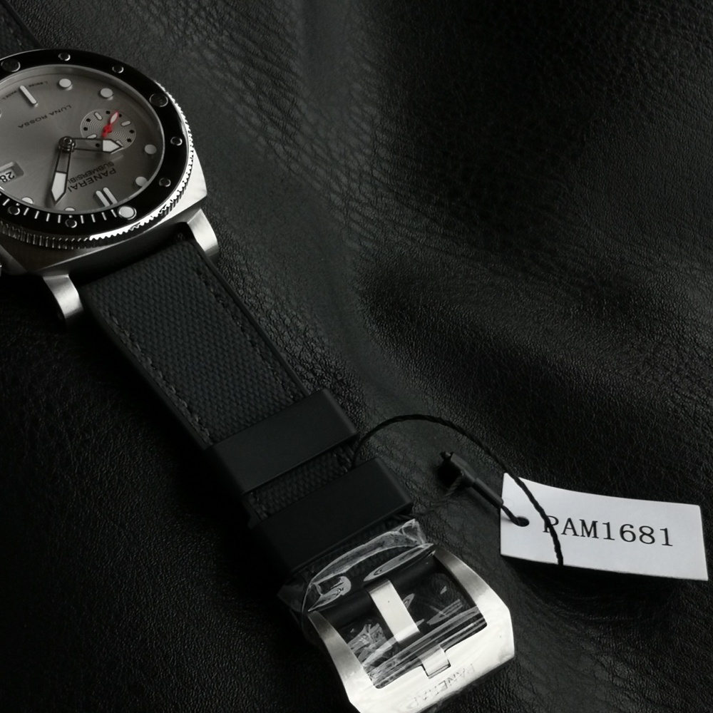 [파네라이] 2025 PAM 1681 Quaranta Luna Rossa Luminor Submersible Automatic - 파네라이 콰트로 루나로사 섭머저블 오토메틱 44mm