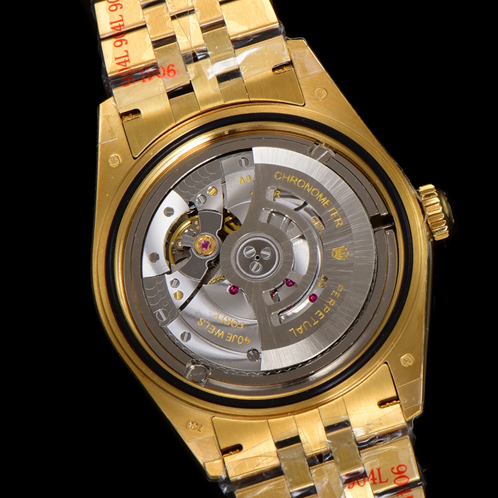 [롤렉스] 2025 Rolex Skydweller - 롤렉스 스카이드웰러 에버그린 다이얼 러버 쥬빌레 오이스터(Oyster)밴드 38 42mm