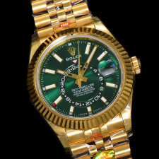 [롤렉스] 2025 Rolex Skydweller - 롤렉스 스카이드웰러 에버그린 다이얼 러버 쥬빌레 오이스터(Oyster)밴드 38 42mm